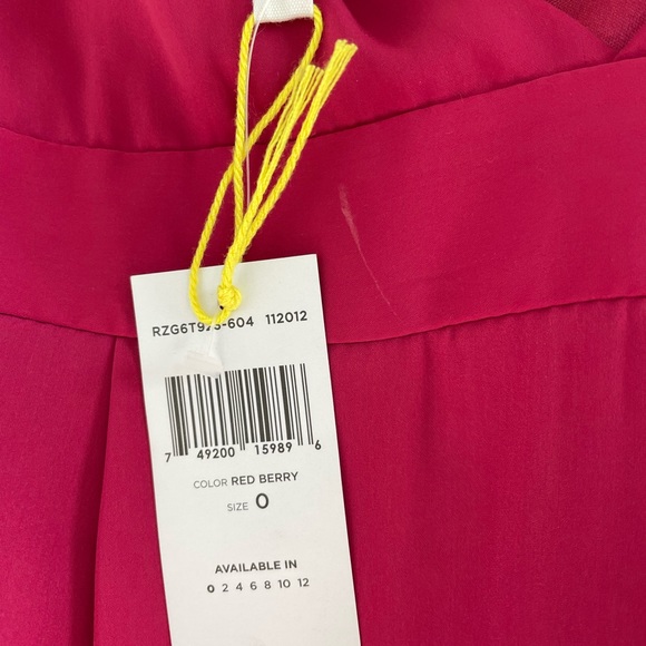 BCBG Generation. NWT. Size 0. - Picture 3 of 5